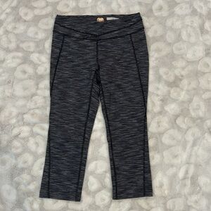 Lucy Powermax Hatha Collection Cropped leggings Size Medium